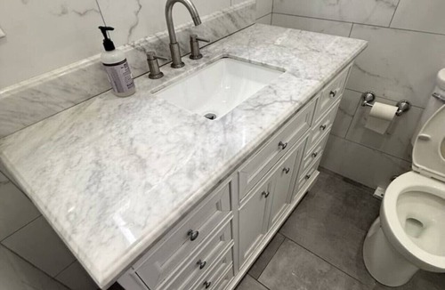 Harsimus Cove House | TwinCity 2 BR/1 BA Apt - Rainfall Shower!
