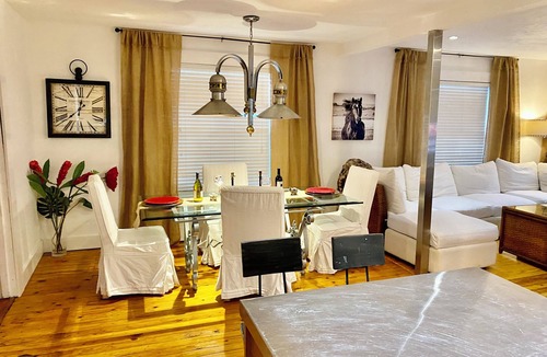 Griffin Heights House | Twisted Factory Modern 4BR Pet Friendly