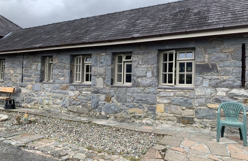 Llanberis House | Twll Gwyuthwch