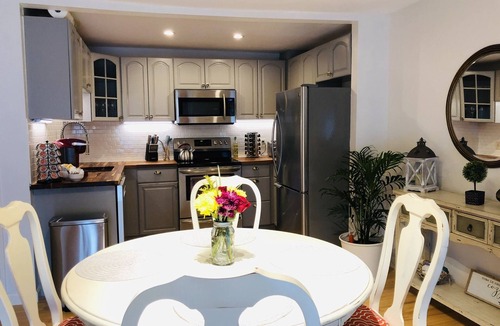 Back Cove House | Two Beautiful apartment