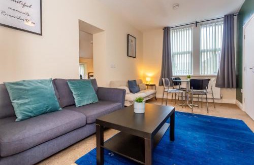 Crawcrook Apartment | Two Bed Apartment RYTON With Free Parking