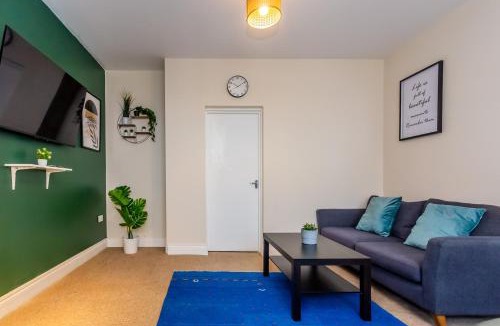 Crawcrook Apartment | Two Bed Apartment RYTON With Free Parking