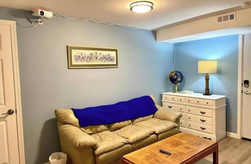 Renton House | Two Bed Guest Suite