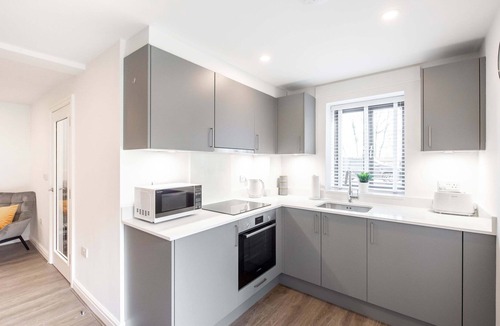 Herongate House | Two Bed House in Gated Development - Close to M25