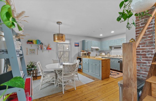 The Point Apartment | Two Bed, Two Bath, two blocks from water, downtown Newport summer rental.