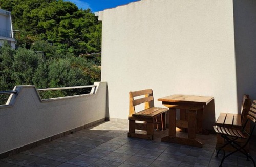 Stomorska Apartment | Two Bedroom Apartment With Terrace (Sidrana)