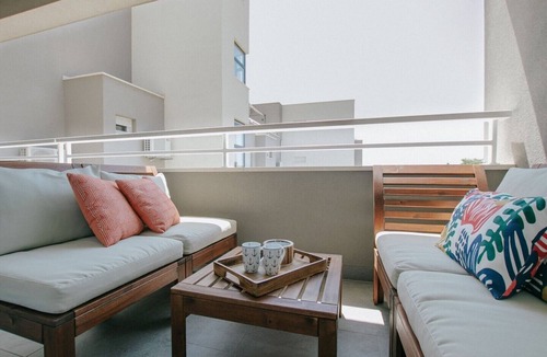 Seget Donji Apartment | Two Bedroom Apartment with Balcony