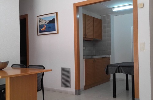 Pals Apartment | Two bedroom apartment 4-7 people.