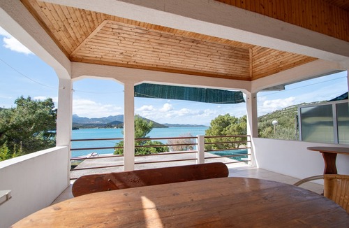 Dubrava Apartment | Two bedroom apartment near beach Luka Dubrava, Pelješac (A-14187-a)