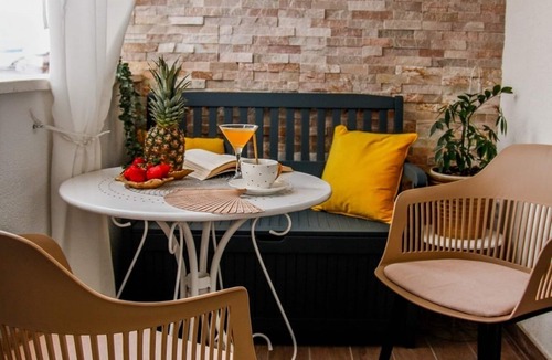 Strozanac Apartment | Two bedroom apartment with balcony and sea view Podstrana, Split (A-24063-a)