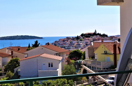 Primosten Apartment | Two bedroom apartment with terrace and sea view Primošten (A-15499-a)