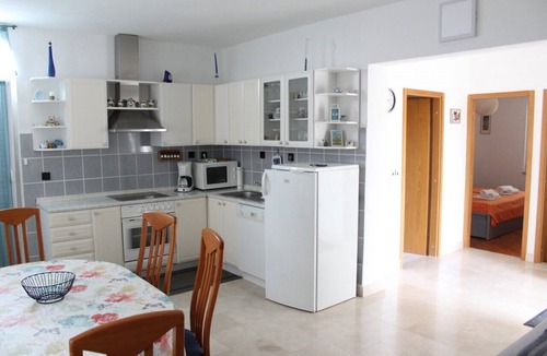 Primosten Apartment | Two-bedroom apartment with balcony