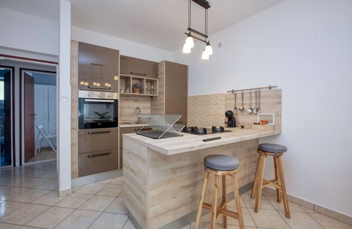 Rogoznica Apartment | Two bedroom apartment with terrace Rogoznica (A-10268-a)