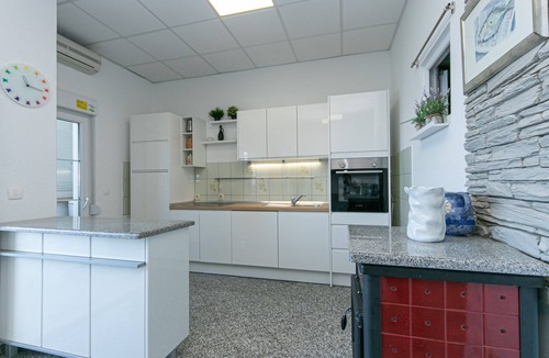 Drasnice Apartment | Two bedroom apartment near beach Drašnice, Makarska (A-6652-d)