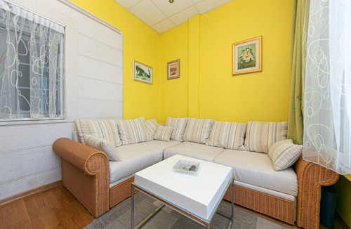 Drasnice Apartment | Two bedroom apartment near beach Drašnice, Makarska (A-6652-d)