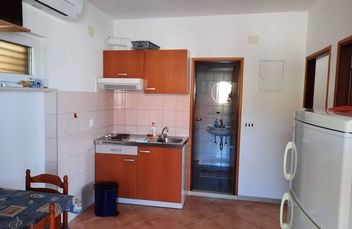 Dubrava Apartment | Two bedroom apartment near beach Luka Dubrava, Pelješac (A-21647-a)