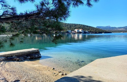 Dubrava Apartment | Two bedroom apartment near beach Luka Dubrava, Pelješac (A-21647-a)