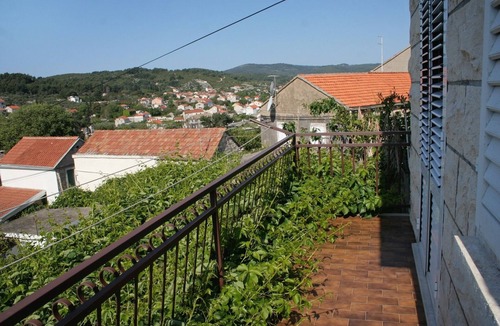 Lumbarda Apartment | Two bedroom apartment with terrace Lumbarda, Korčula (A-4473-a)