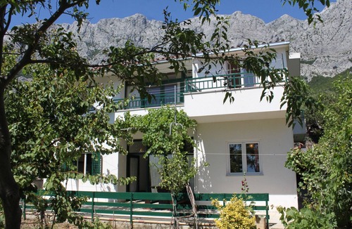 Veliko Brdo Apartment | Two bedroom apartment with terrace and sea view Makarska (A-6791-b)