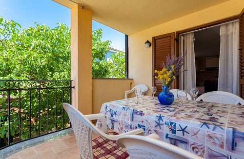 Porat Apartment | Two bedroom apartment with terrace Porat, Krk (A-19272-a)