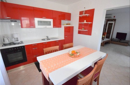 Vantacici Apartment | Two bedroom apartment with terrace Porat, Krk (A-20378-a)