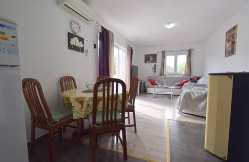 Rasopasno Apartment | Two bedroom apartment with balcony Rasopasno, Krk (A-21325-a)