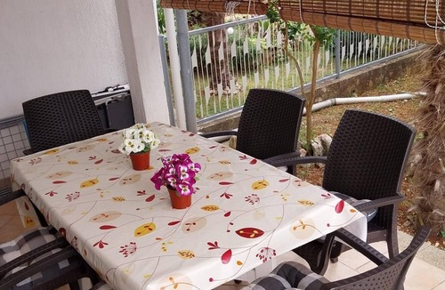 Bogovici Apartment | Two bedroom apartment with terrace Malinska (Krk) (A-23196-a)