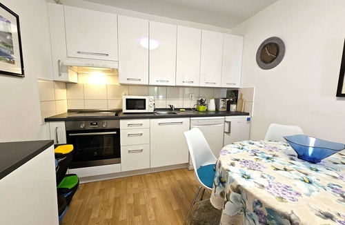 Njivice Apartment | Two bedroom apartment with terrace Njivice, Krk (A-20453-a)