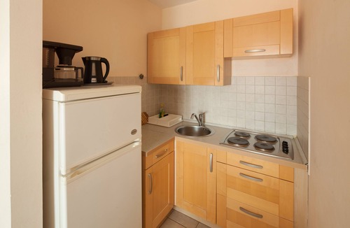 Primosten Burnji Apartment | Two bedroom apartment near beach Bilo, Primošten (A-4191-b)