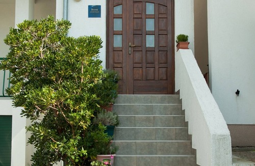 Primosten Burnji Apartment | Two bedroom apartment near beach Bilo, Primošten (A-4191-b)