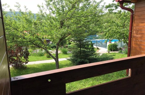 Rakovica Apartment | Two Bedroom Apartment and Balcony