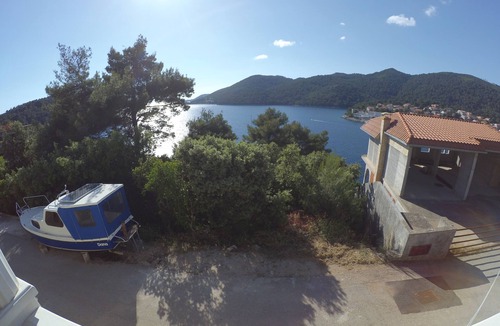 Brna Apartment | Two bedroom apartment with terrace and sea view Brna, Korčula (A-15730-b)