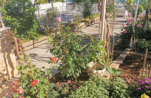 Vinisce Apartment | Two bedroom apartment near beach Vinišće, Trogir (A-4288-c)