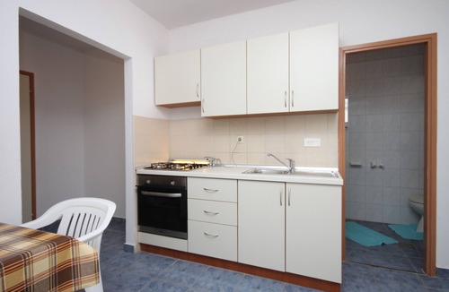 Kustici Apartment | Two bedroom apartment near beach Kustići, Pag (A-4129-d)