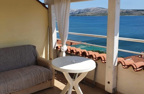 Vidalici Apartment | Two bedroom apartment with terrace and sea view Vidalići, Pag (A-9393-b)