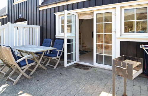 Sondervig Apartment | Two-Bedroom Apartment in Ringkobing