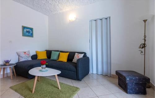 Kremena Apartment | Two-Bedroom Apartment In Klek