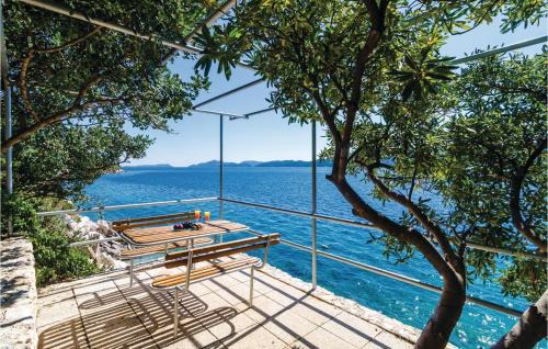 Slano Apartment | Two-Bedroom Apartment In Ratac