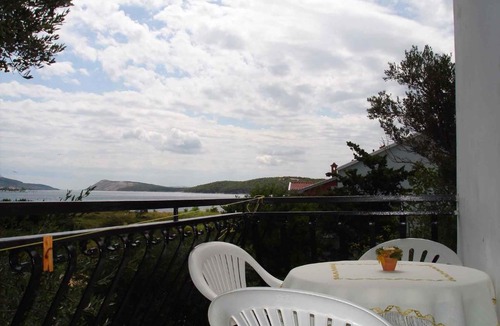 Banjol Apartment | Two-Bedroom Apartment in Rab XVIII