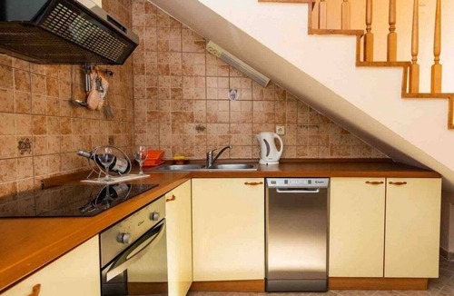 Cavtat Apartment | Two bedroom apartment near beach Cavtat, Dubrovnik (A-23017-a)
