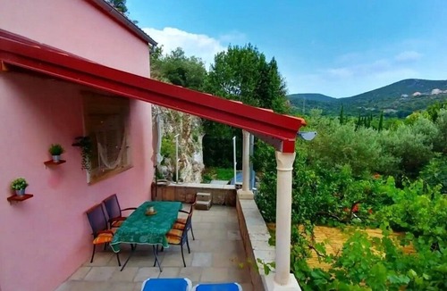 Cavtat Apartment | Two bedroom apartment near beach Cavtat, Dubrovnik (A-23017-a)