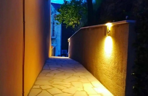 Cavtat Apartment | Two bedroom apartment near beach Cavtat, Dubrovnik (A-23017-a)
