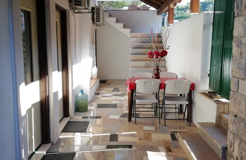 Rogac Apartment | Two bedroom apartment near beach Rogač (Šolta) (A-5166-c)