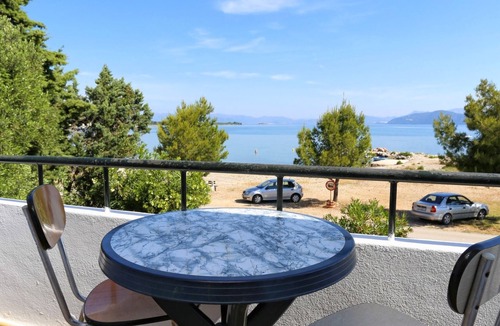 Drace Apartment | Two bedroom apartment near beach Drače, Pelješac (A-4550-a)