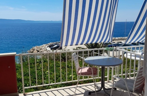 Podgora Apartment | Two bedroom apartment near beach Podgora, Makarska (A-2616-b)