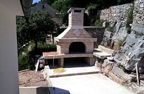 Vrbanj Apartment | Two bedroom apartment near beach Basina, Hvar (A-8754-a)