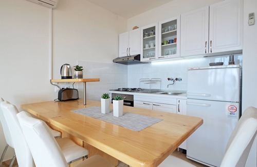 Prizba Apartment | Two bedroom apartment near beach Prižba, Korčula (A-10063-b)