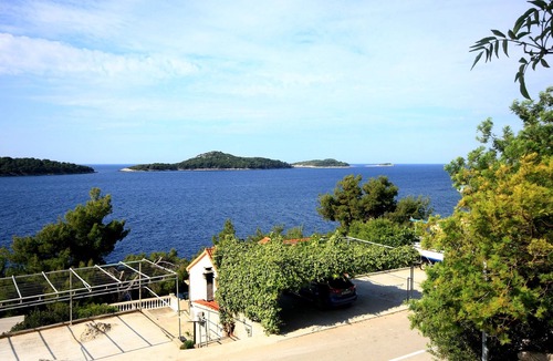 Prizba Apartment | Two bedroom apartment near beach Prižba, Korčula (A-10063-c)