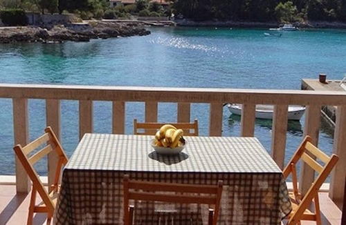 Prizba Apartment | Two bedroom apartment near beach Prižba, Korčula (A-14385-b)