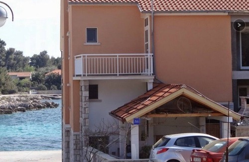 Prizba Apartment | Two bedroom apartment near beach Prižba, Korčula (A-14385-b)